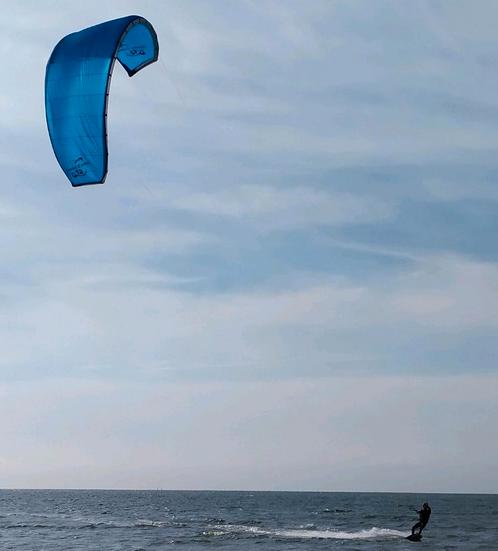 Strutless 12m kite storm voyager limited edition