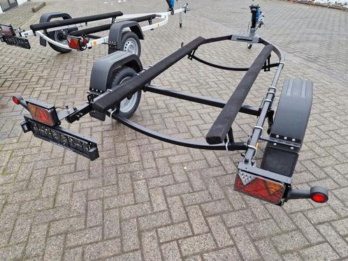 STT-750 jetski trailer - LED - ZWARTWIT - breed model