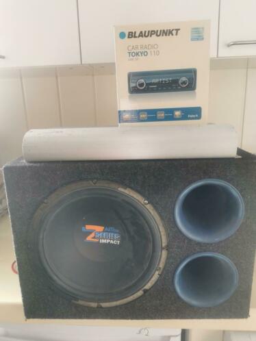 Subwoofer Axton CAB 306 250W Versterker, kabels en radio