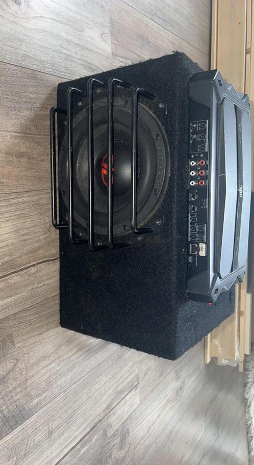 Subwoofer en versterker