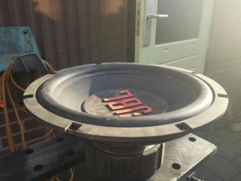 subwoofer jbl