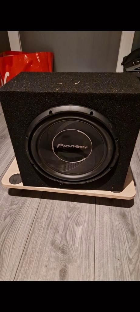 Subwoofer met 500w versterker van pioneer