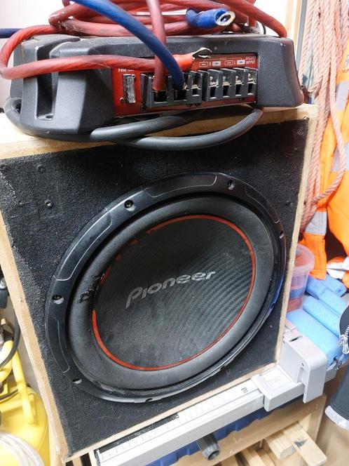 Subwoofer met versterker