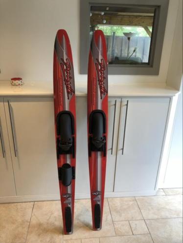 Super fijne mooie water skismono ski