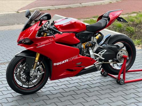SUPER MOOIE Ducati Panigale 1299 S zie fotos