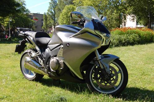 Super mooie Honda VFR 1200 - Puntgaaf, rijdt heerlijk