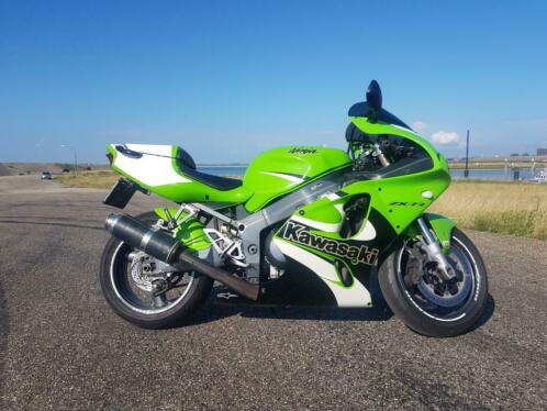 super nette en goed onderhouden kawasaki zx7r 2001