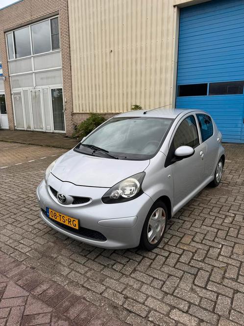 Super nette en zuinige Toyota Aygo 5 deurs NIEUWSTAAT  3299