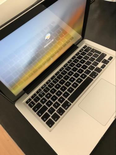 Super snelle MacBook pro 13 2012 i5 120GB SSD 8GB OFFICE 16