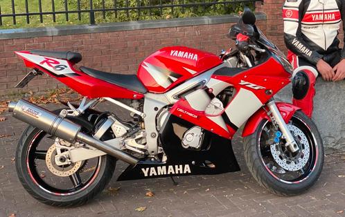Super Yamaha R6 2002 GP striping wegens emigratie te koop