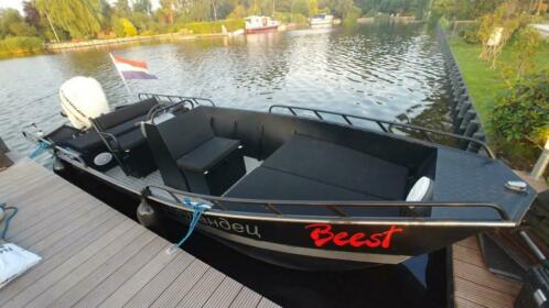 Superjon 650 van Aluminiumjon met 300 pk Evinrude E-tec 