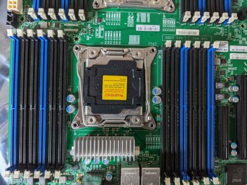 Supermicro X10DRi-LN4