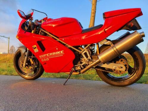 Supermooie en originele Ducati 888 Strada Nieuwe riemen
