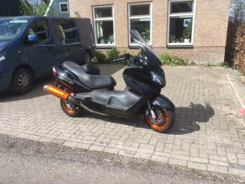 Supermooie gereviseerde Burgman 650 executive