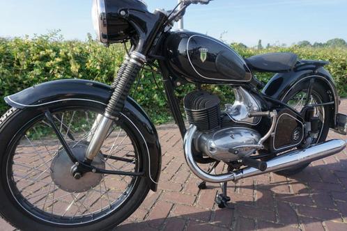 Supermooie  Originele nederlandse DKW 200 cc Bj 1955
