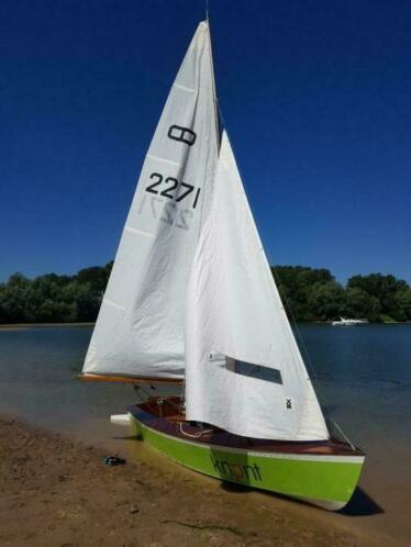 Supersnelle wedstrijd schakel met trailer.