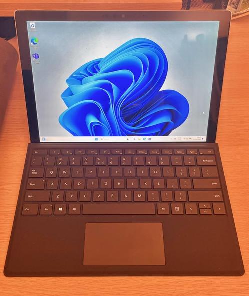 Surface 7 Pro  Quad-core i5  8GM RAM  256GB SSD