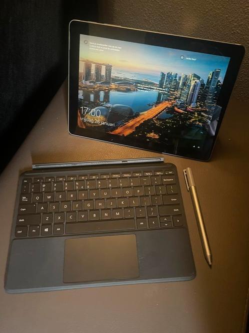Surface Go 2 64g LaptopTablet.