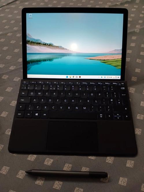 Surface Go 3 i38GB128GBWin11ProPenTB verlicht