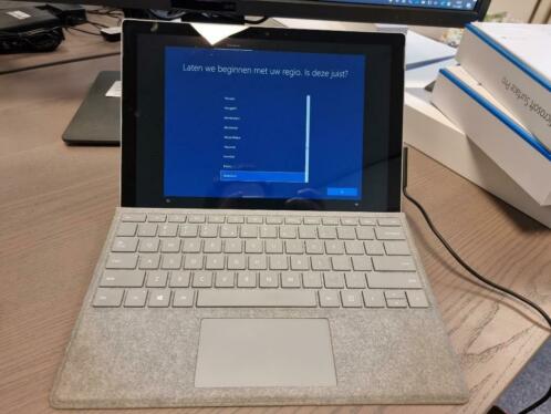 Surface Pro (2017)  Type Cover Grijs i5, 8GB, 128GB