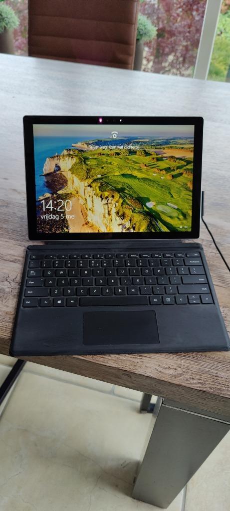 Surface Pro 4 i5-6300U 256GB 8GB RAM