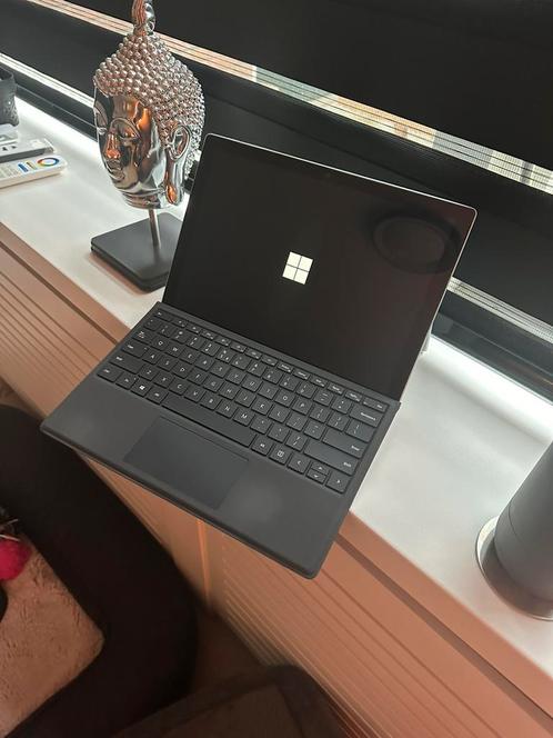 Surface Pro 5 (LTE)  i5