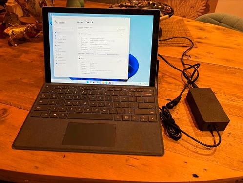 Surface Pro (5th Gen) 128GB SSD 4GB 4G Modem Core i5-7300U