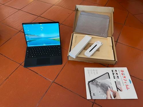Surface pro 8, i7, 16gb, 512gb (keyboardamppen)