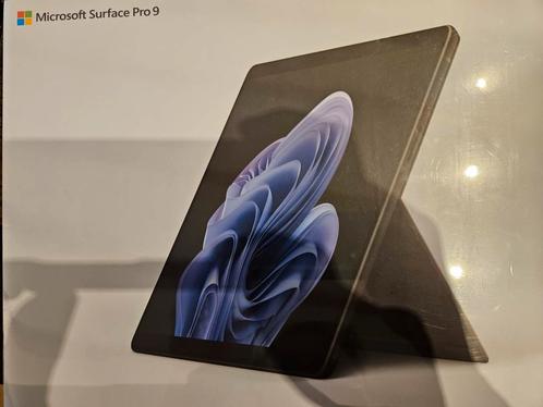 Surface Pro 9 i5 256GB 16 ram