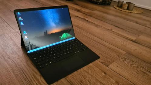 Surface Pro X, zwart, inclusief pen en keyboardcover