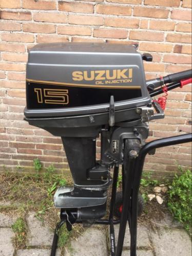 Suzuki 15 pk 2 takt kortstaart opknapper loop of sloop...