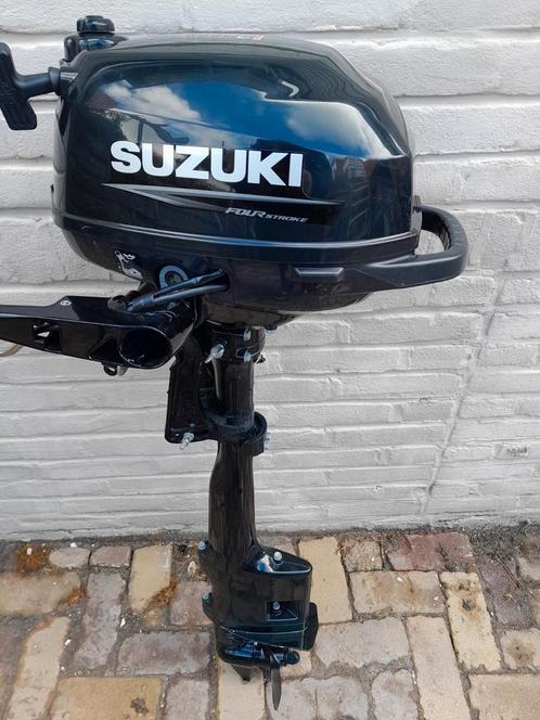 Suzuki 2.5 pk 4 takt nieuwstaat