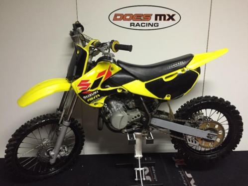 suzuki 65 rm kindercrossmotor crossmotorgrote wielen 