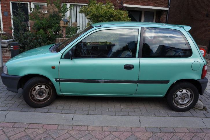 Suzuki Alto 1.0 GA 2001 Groen