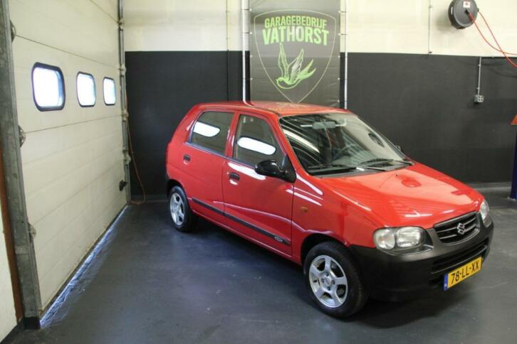 Suzuki Alto 1.1 16V 5d met sportvelgen 2003 Rood 