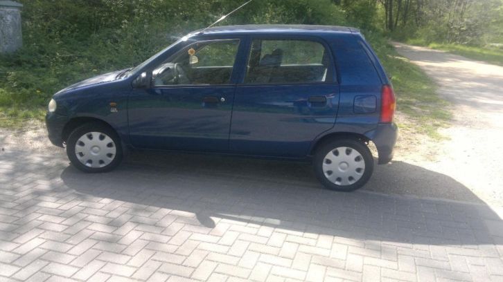 Suzuki Alto 1.1 2004...1 JAAR APK parkeersensoren .NAVIGATIE