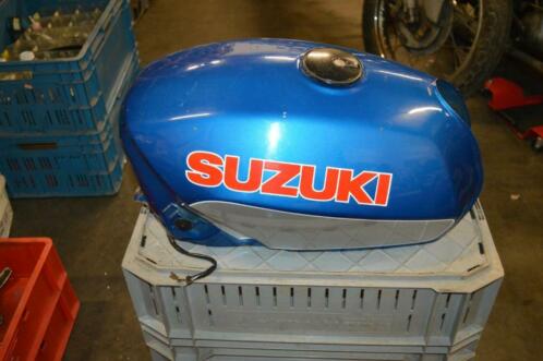 Suzuki benzinetank-plaatwerk