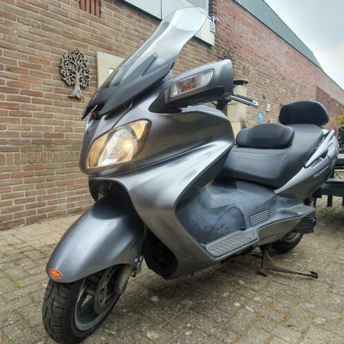 Suzuki Burgman 650 executive ABS Bouwjaar 2010