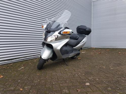 Suzuki Burgman AN 650, 2005 Grote beurt gehad.