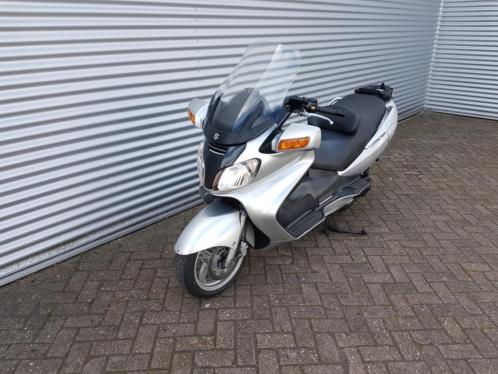 Suzuki Burgman AN 650 Gereviseerde CVT