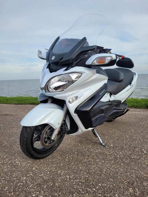 Suzuki Burgman AN650Z ABS executive FULL options  .