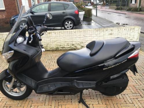 Suzuki burgman UH 200