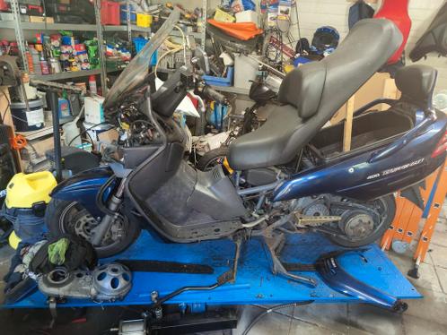 Suzuki Burgman uit 2001 is compleet