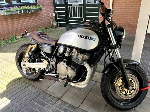 Suzuki CAFE RACER