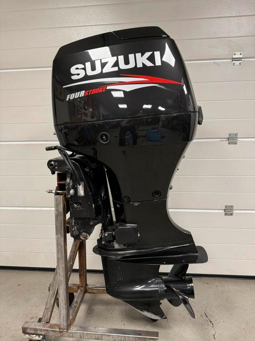 Suzuki DF70  70pk langstaart buitenboordmotor 100 draaiuren