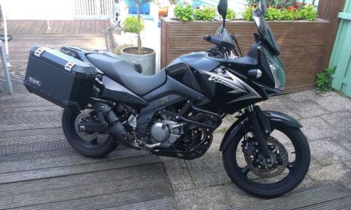 Suzuki DL 650 Black Rhino