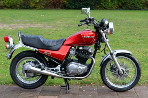 Suzuki GR650 2-cilinder, nieuwe banden, recent onderhoud,