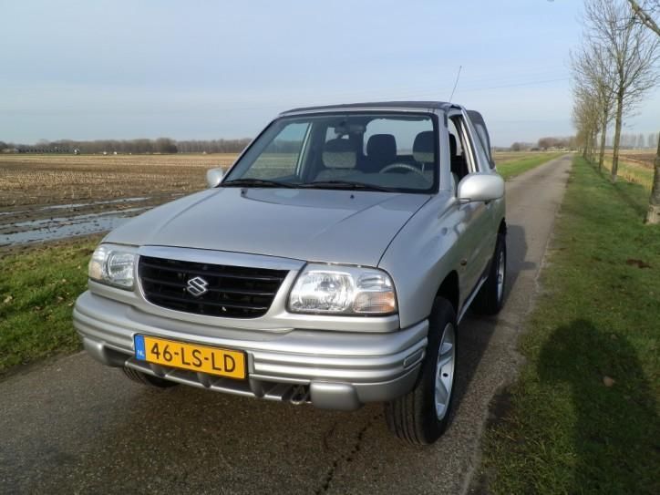 Suzuki Grand Vitara 1.6i Cabrio 4WD (bj 2003)