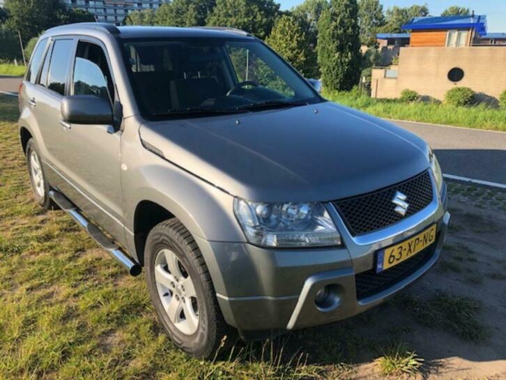 Suzuki Grand Vitara 2.0 5D 2007 shogun Grijs Nieuw APK