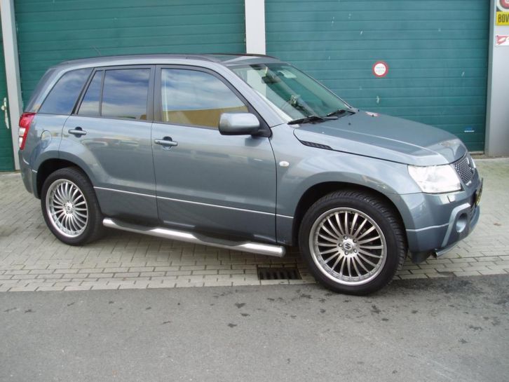 Suzuki Grand Vitara 2.0 5D AUT 2006 Grijs